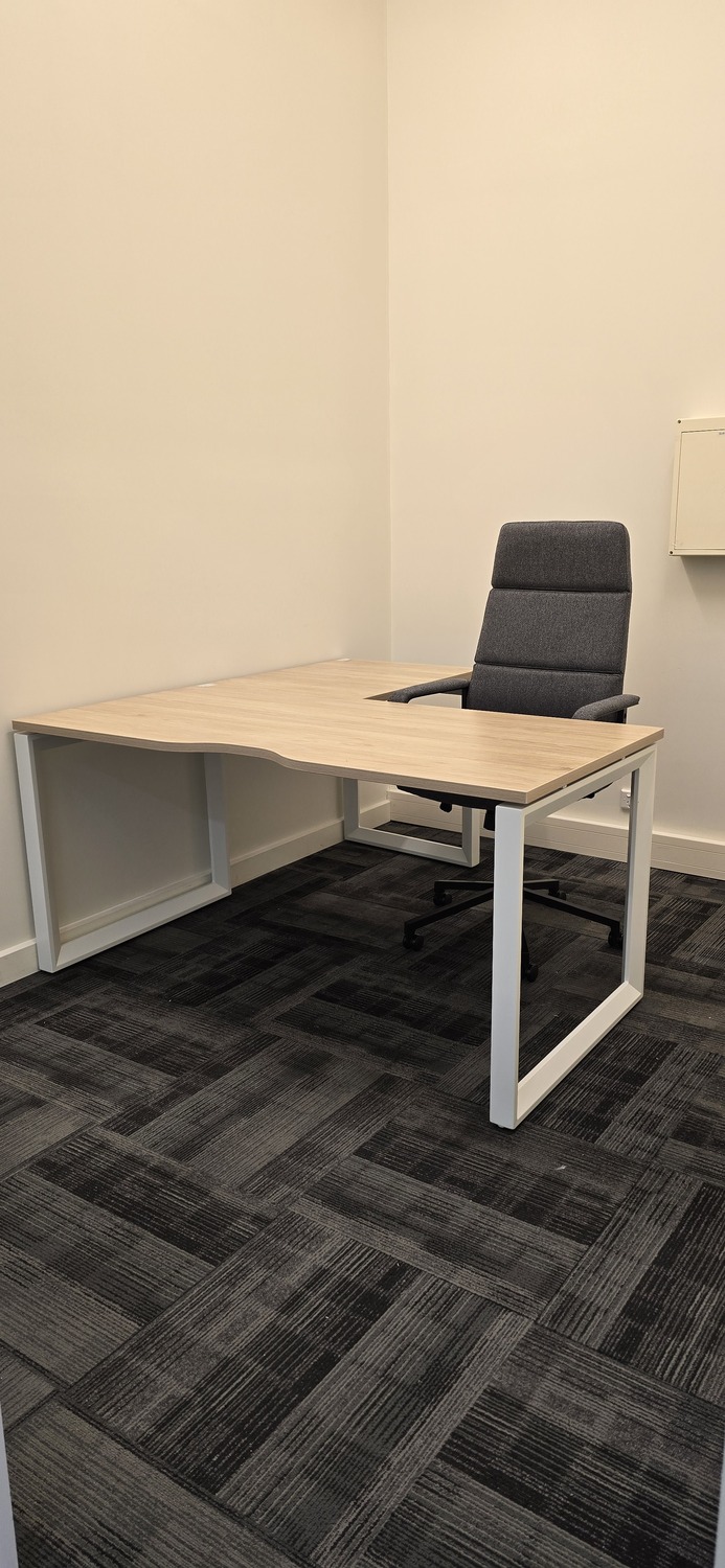Office furniture Installations Modular workstations